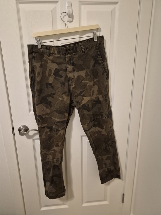 Bershka Other - Bershka Men's Camo Cargo Pants - Olive Green